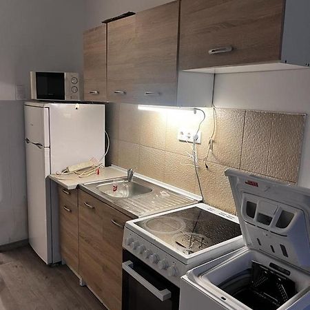 Downtown Fine-Tuned 2 Bedroom + Livingroom Apartment Th.32.1.3 Szombathely Buitenkant foto